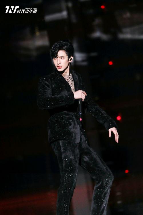 娱乐爆料严浩翔视频大全,精彩瞬间大盘点  第3张